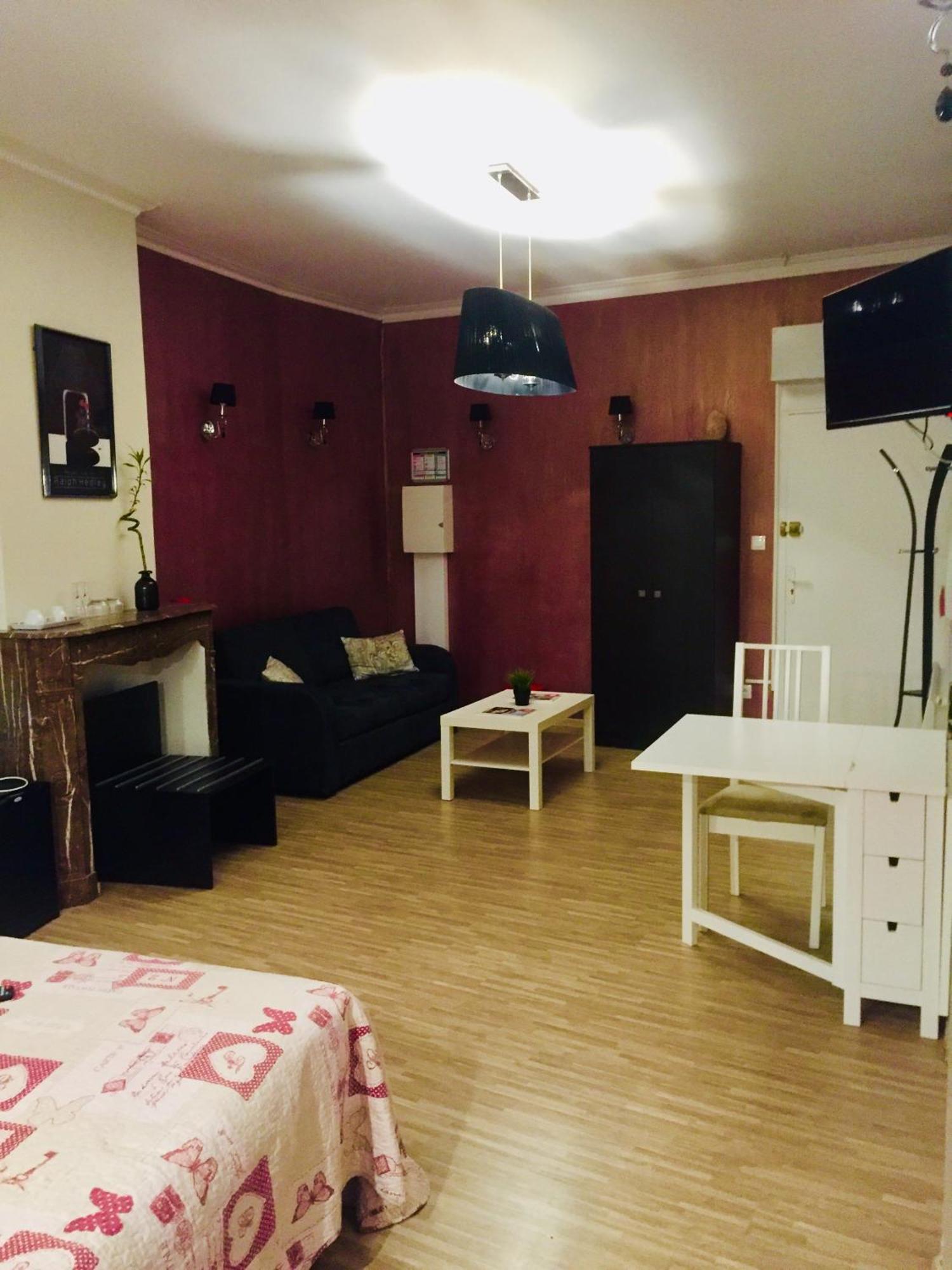 مبيت وإفطار بوتون L'Atrium المظهر الخارجي الصورة